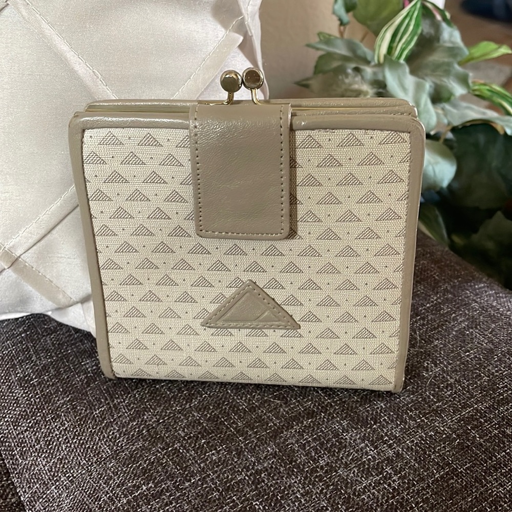 Vintage Liz Claiborne Cardholder Wallet